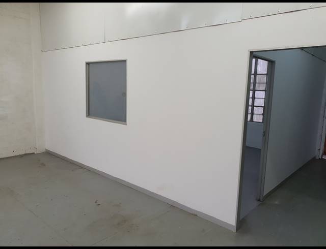 172M² STORAGE UNIT TO LET IN GLEN ANIL